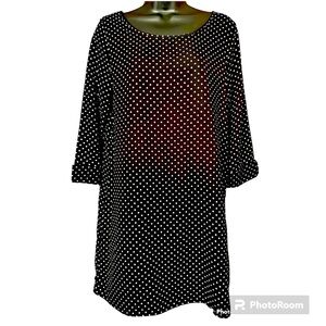 Everly black and white polkadot shift dress size small